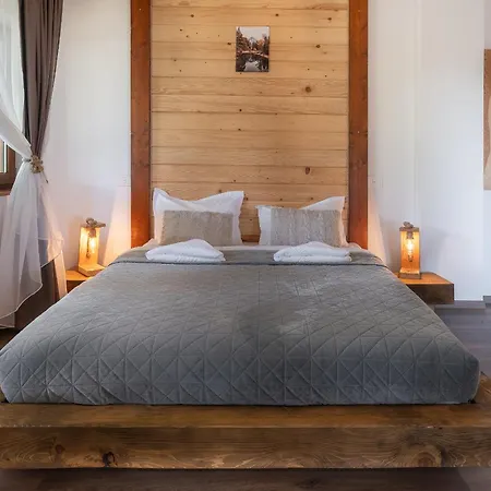 Tiarra Mountain Hotell